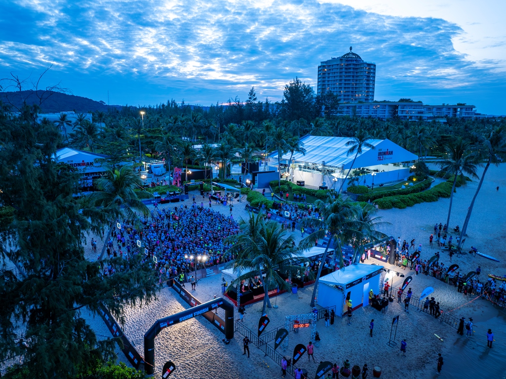 Athletes begin the swimming leg at the Phu Quoc Marina Integrated Resort and Entertainment Complex.